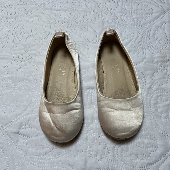 Kailee P Satin Fancy Flats - Picture 2 of 8